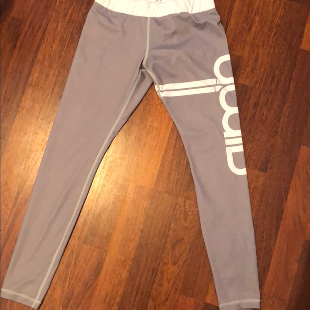 AIM’N YOGA LEGGINGS